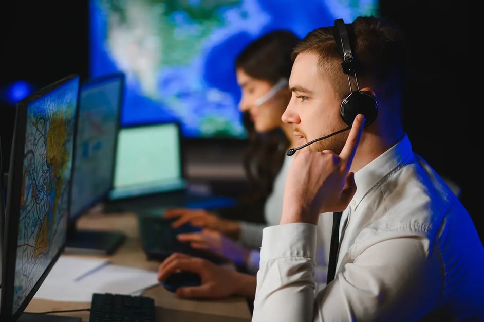 meteorologists_AS_2033327086